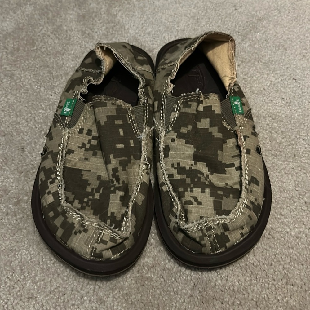 Sanuk Shoes